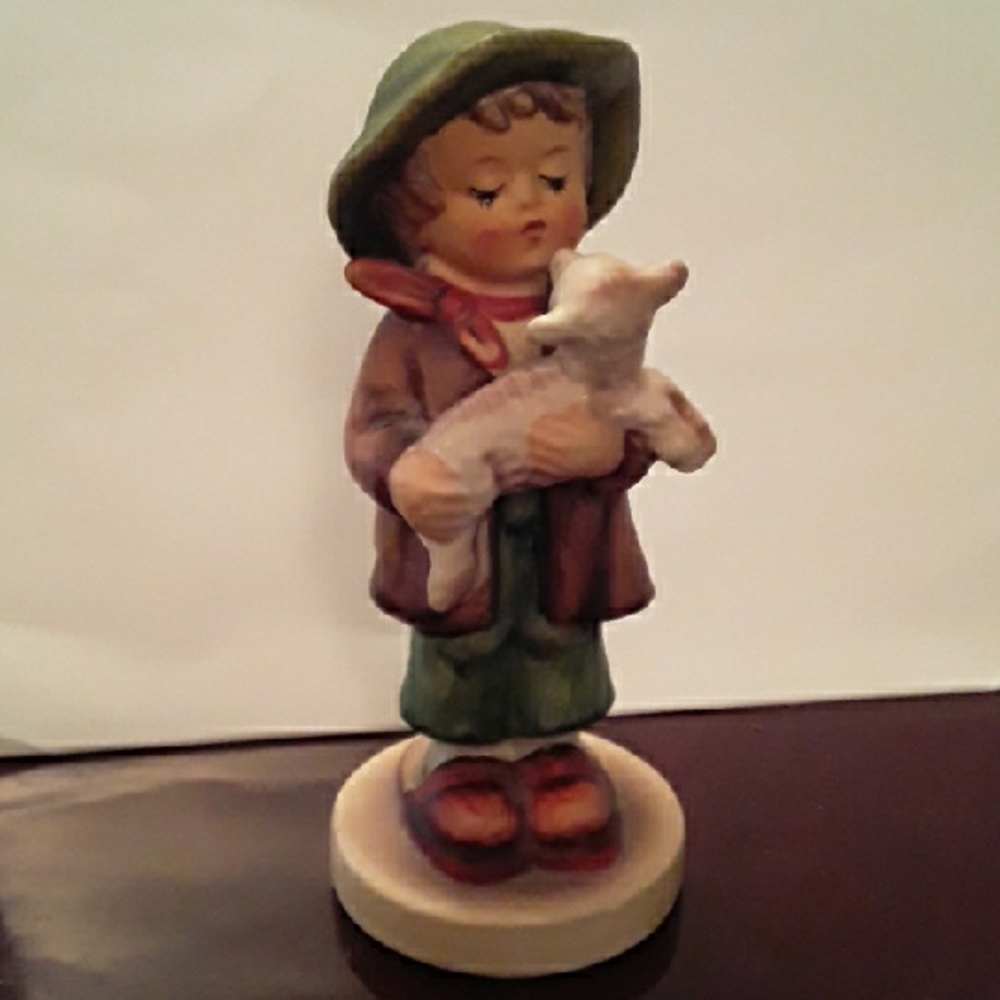 Vtg Goebel Hummel #68 2/0 "Lost Sheep"